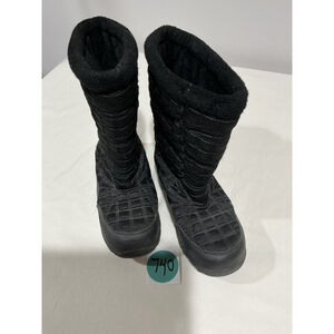 Woman’s Size 9 Mountain Trek Primaloft Insulated Lisa Style Black Snow boot